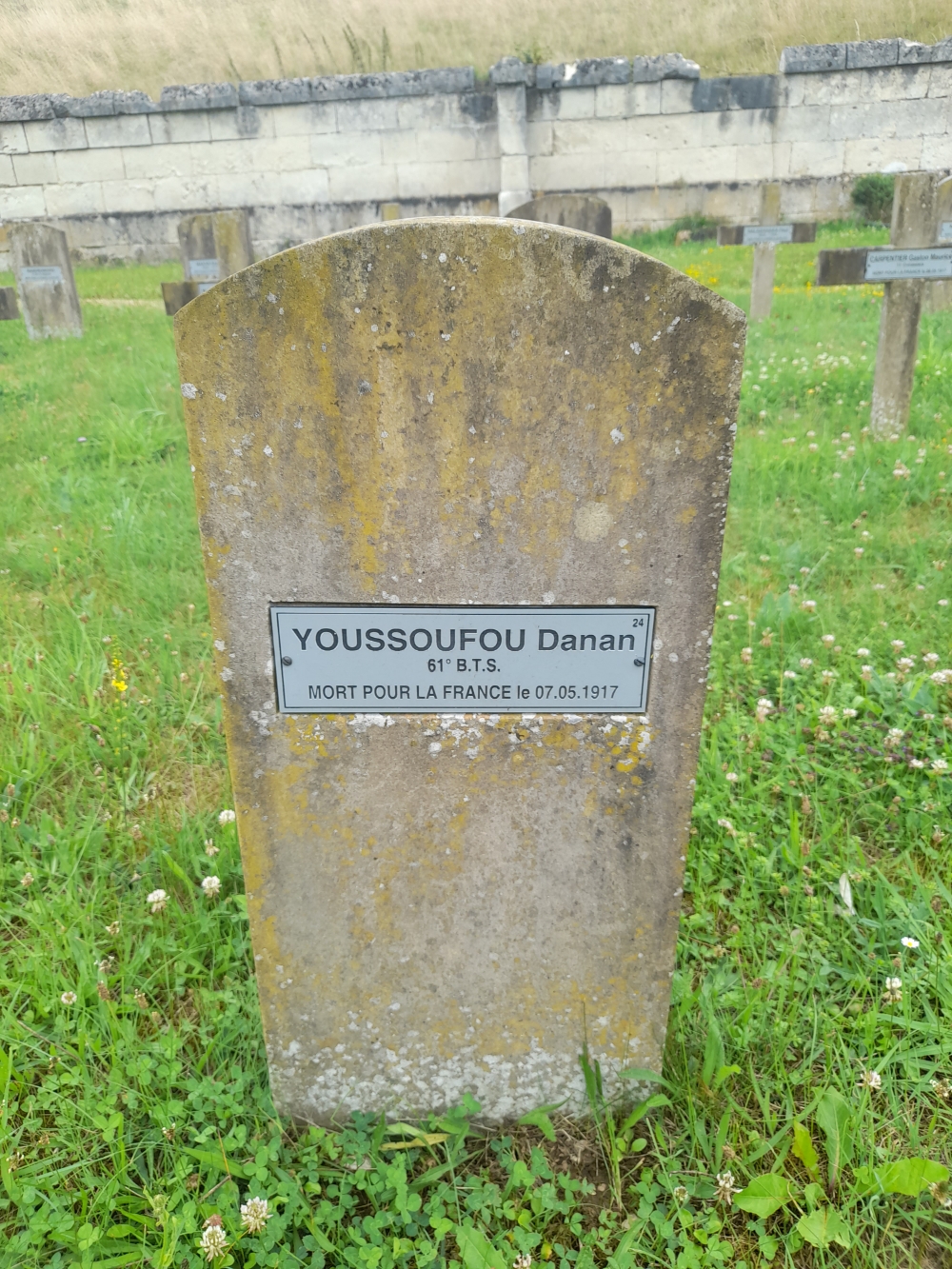 Youssoufou Danan sépulture à Vierzy (02)