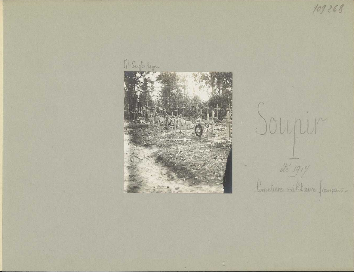 Cimetière militaire français du parc du château de Soupir - été 1917
