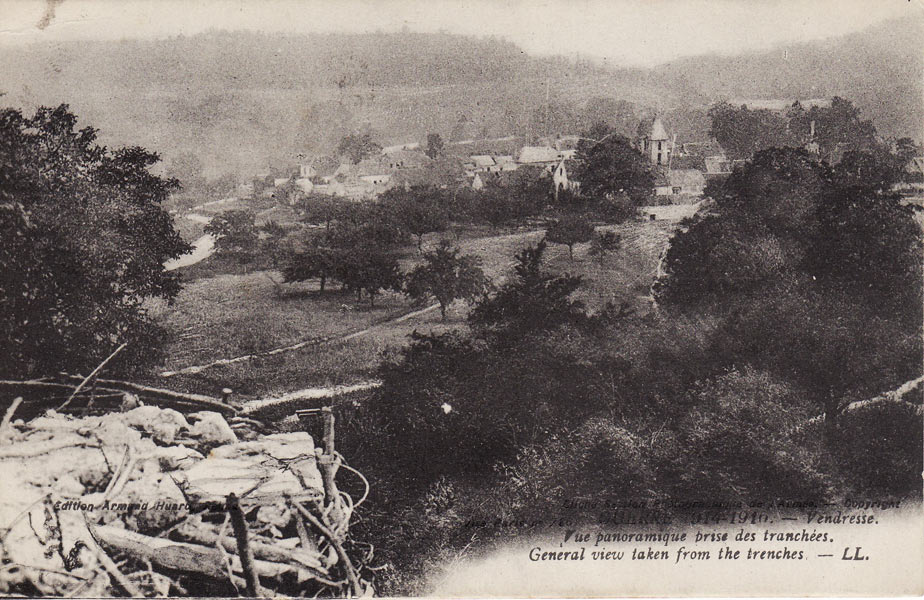 Vendresse - vue panoramique prise des tranchées