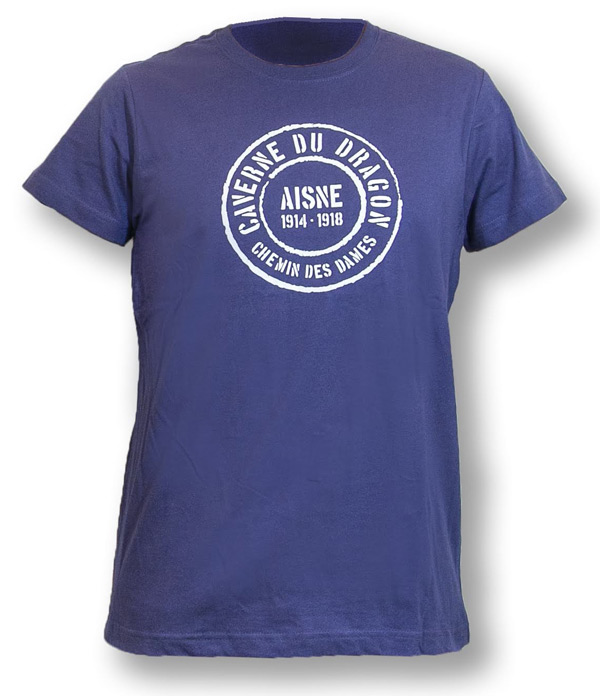 T-shirt bleu en vente à la boutique du Centre d'Accueil du Visiteur du Chemin des Dames