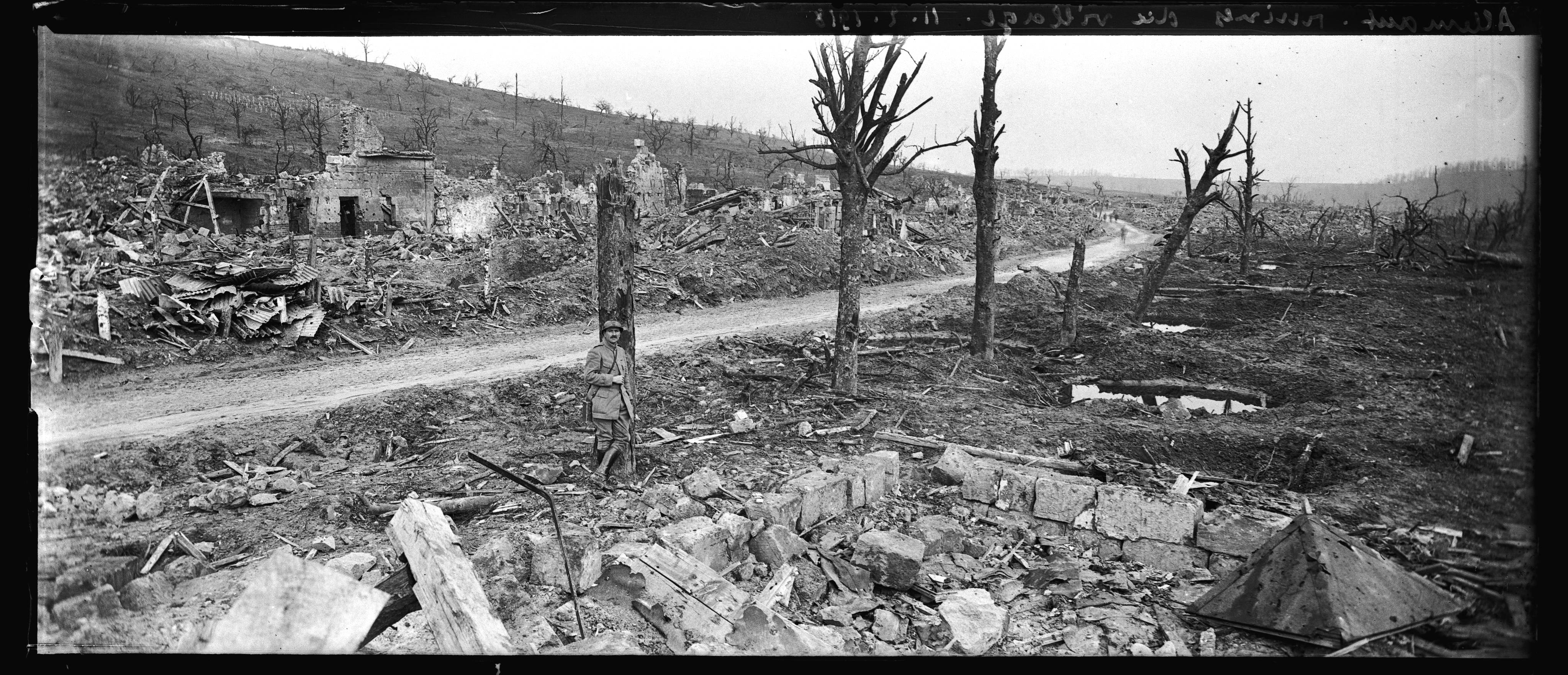 Le Chemin Des Dames Pourquoi Ce Nom Visite guidée en bus sur le Chemin des Dames : "Les villages oubliés