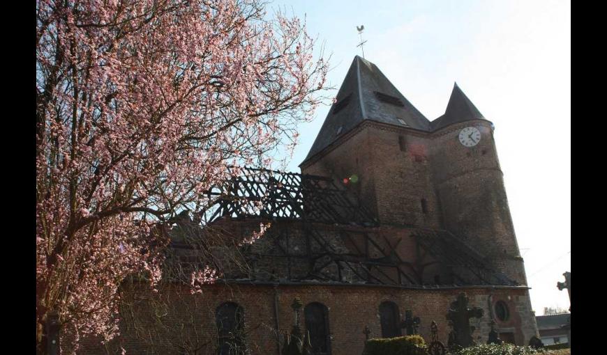Eglise fortifiée < Lerzy < Aisne < Picardie