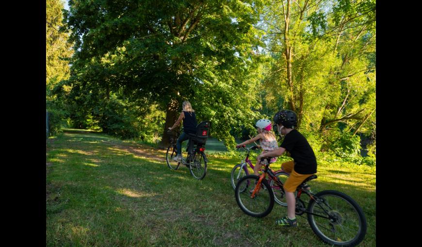 Balade en vélo le long de l_Aisne