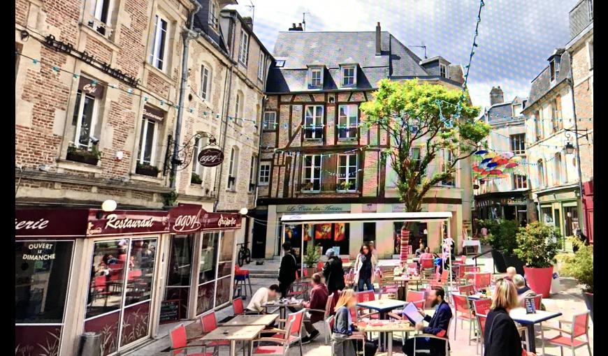 Terrasse Agora < Laon < Aisne < Picardie