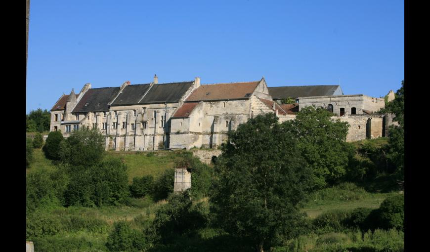 Ferme fortifiée à Ressons