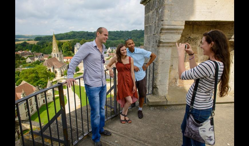 La résidence des évêques < Aisne