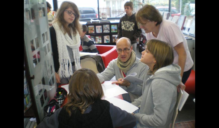 Yves Fohlen en atelier avec des élèves