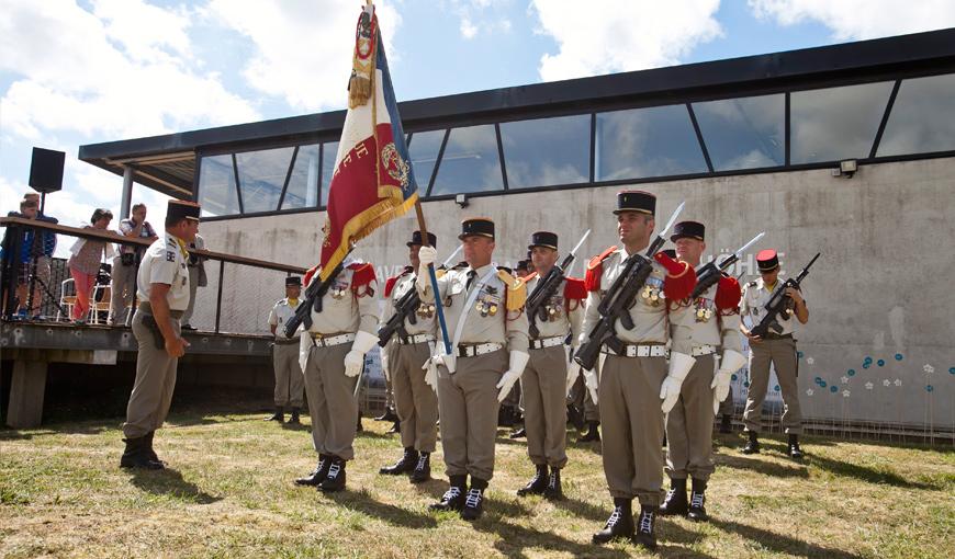 Le 152e Régiment d'Infanterie de Colmar lors de la cérémonie de la reprise de la Caverne du Dragon du 25 juin 2017