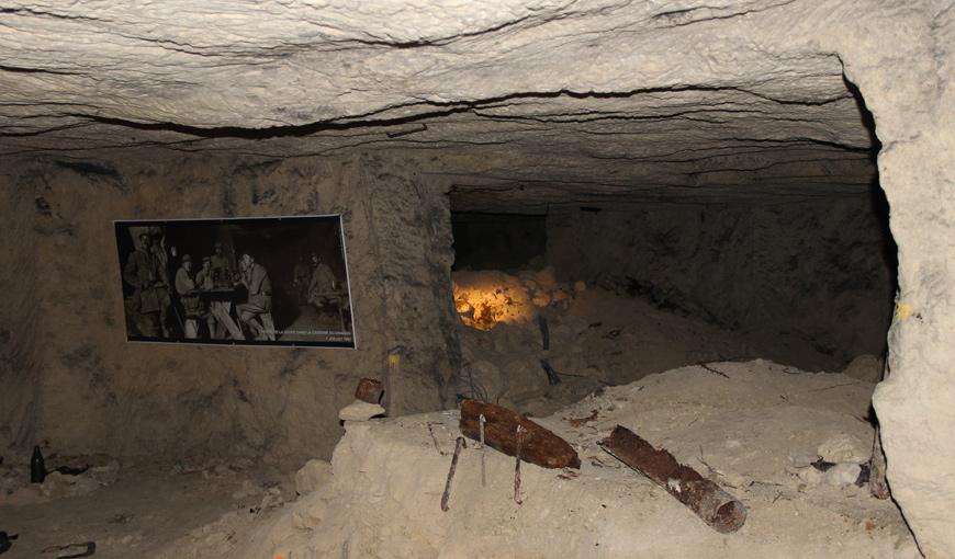 Exposition photographique dans les souterrains de la Caverne du Dragon-Musée du Chemin des Dames