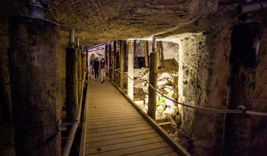 Photo - Les souterrains de la Caverne du Dragon