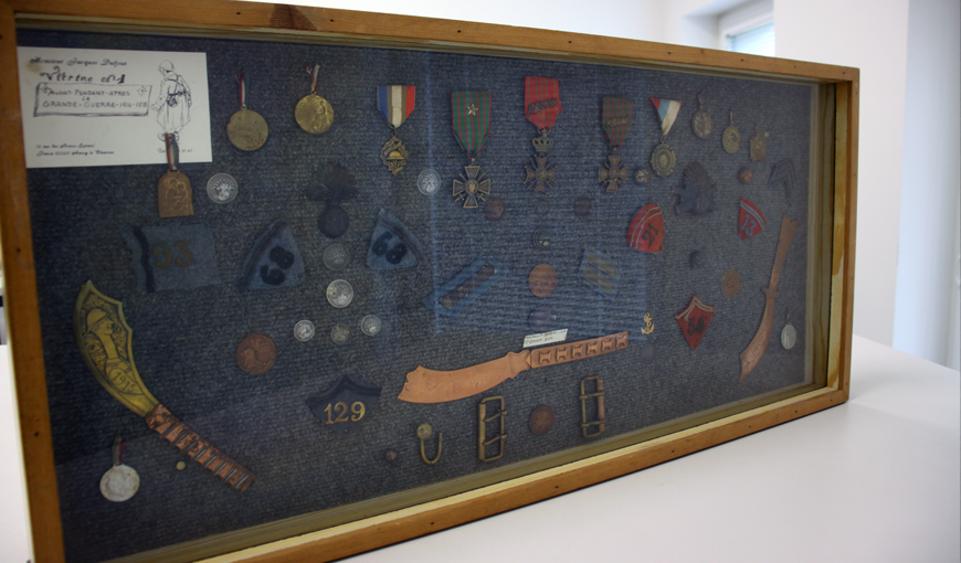 Une vitrine de la collection Jacques Dufour