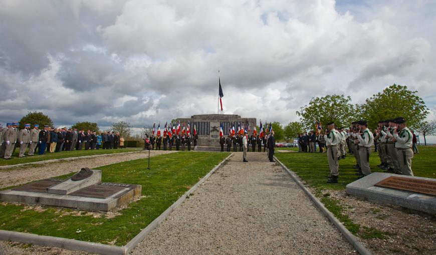 Cérémonie d'hommage aux morts des chars d'assaut à Berry-au-Bac, le 16 avril 2018
