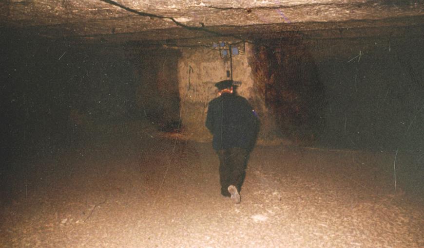 Photo d'Auguste Rogez dans la Caverne