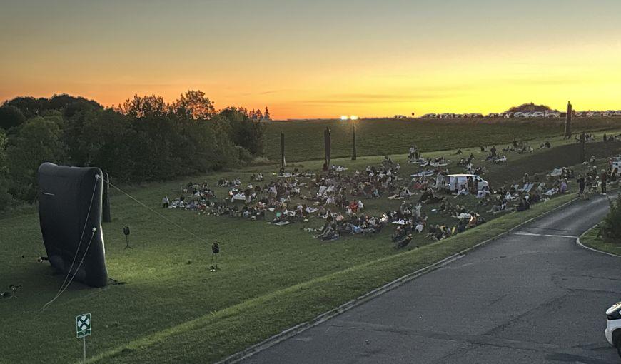 Cinéma de plein air à la Caverne du Dragon