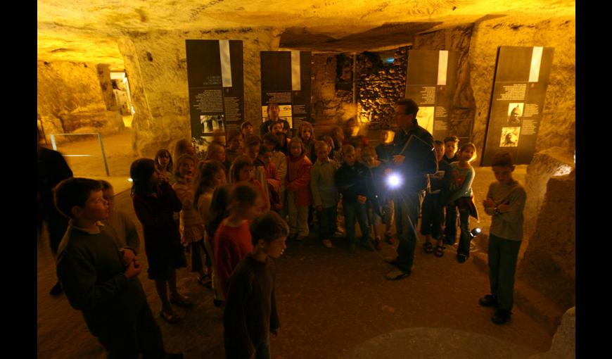 Visite guidée dans les souterrains de la Caverne du Dragon-Musée du Chemin des Dames (Aisne)