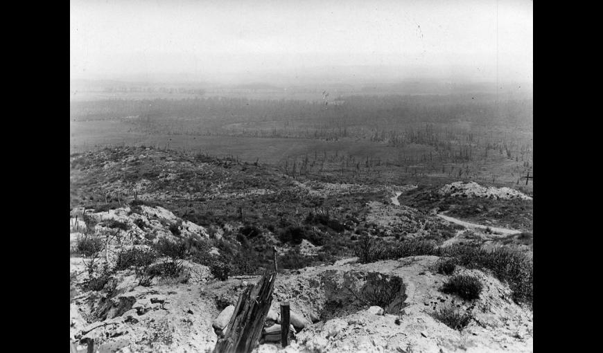 Les ruines du village de Craonne depuis le plateau de Californie