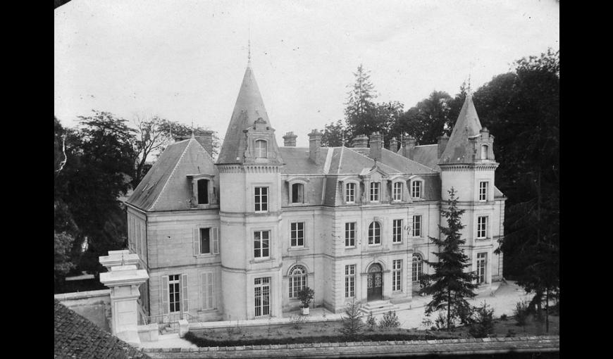 Château de Verneuil à Verneuil-Courtonne, avant 1914