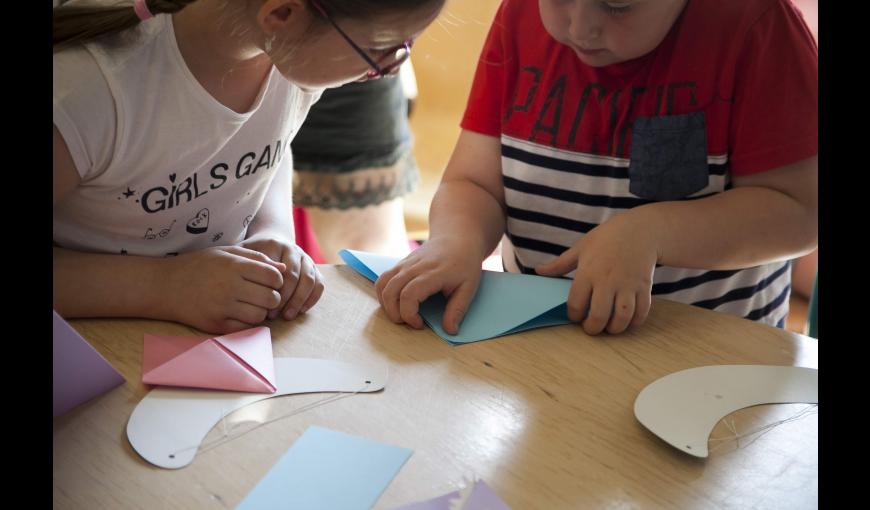 Enfants participant à un atelier 