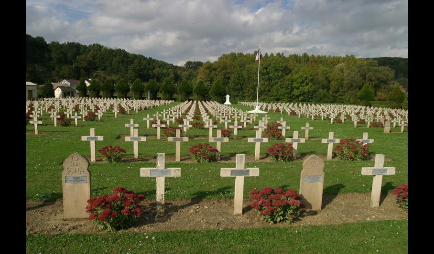 Cimetière militaire français de Vailly-sur-Aisne