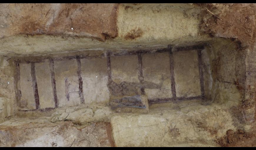 Fouille archéologique à Presles-et-Boves (Aisne), vue d’un abri enterré destiné à loger des soldats