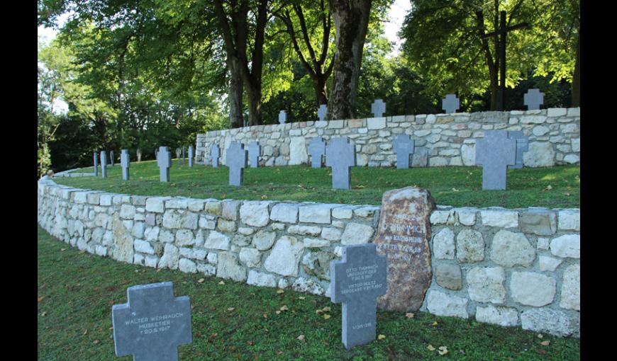 Cimetière militaire allemand de Veslud