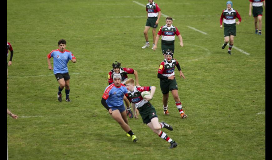 Ttournoi de jeunes « La tranchée des rugbymen » avec les clubs de Compiègne, Epernay et Trojans FC d'Angleterre, Firewood du Pays de Galles.