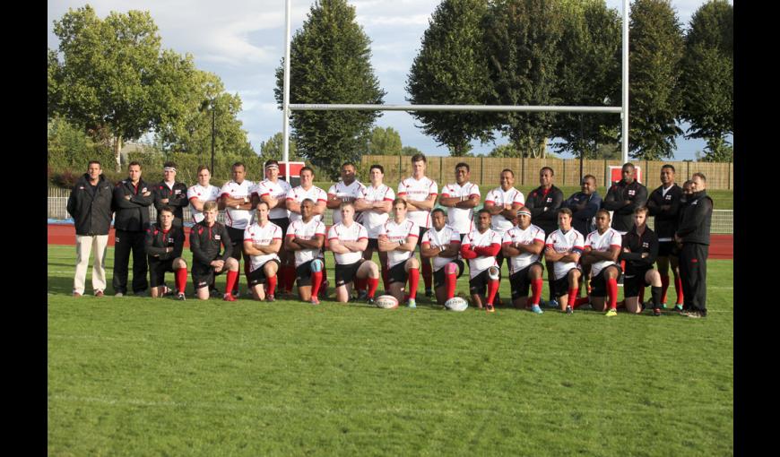 Match d’ouverture entre l’équipe de rugby la Gendarmerie nationale et l’équipe britannique du 12th Royal Artillery Regiment.