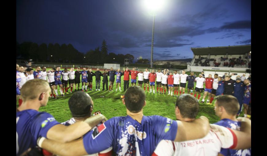 Match d’ouverture entre l’équipe de rugby la Gendarmerie nationale et l’équipe britannique du 12th Royal Artillery Regiment.