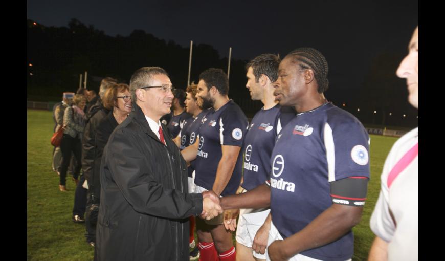  Match de gala entre les stars du rugby britannique « Rugby for Heroes » et les anciens internationaux français des « French Legends ».