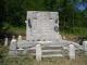 Le monument des aviateurs Vernes et Peinaud à Ostel (Aisne)