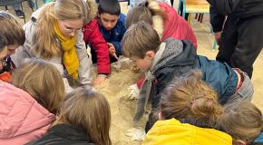 Atelier archéologique au Centre d'Accueil du Visiteur du Chemin des Dames