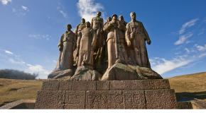 Monument "Les Fantômes" de Landowski à Oulchy-le-Château (Aisne)