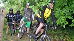 Visite thématique en vélo accompagnée par un guide de la Caverne du Dragon (Aisne) Visite thématique en vélo accompagnée par un guide de la Caverne du Dragon (Aisne)