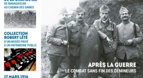 Couverture du Carnet de la Mémoire – Chemin des Dames 2026, avec une photographie d’archives de quatre soldats autour d’un obus.