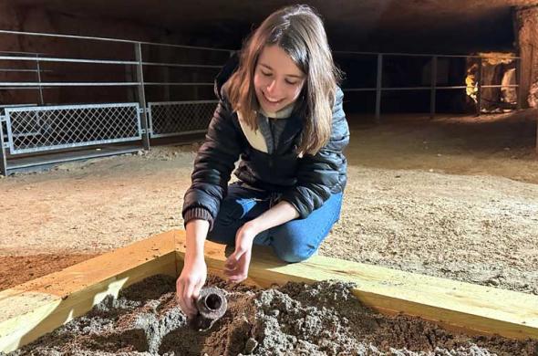 Atelier "archéologie" à la Caverne du Dragon