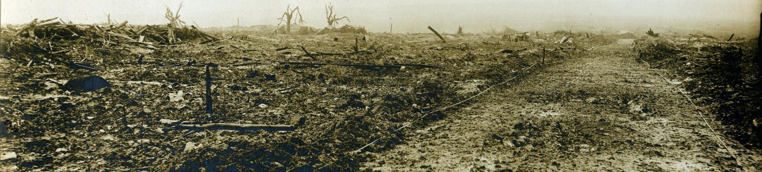 Photographie de guerre, le Chemin des Dames déblayé, autour des décombres