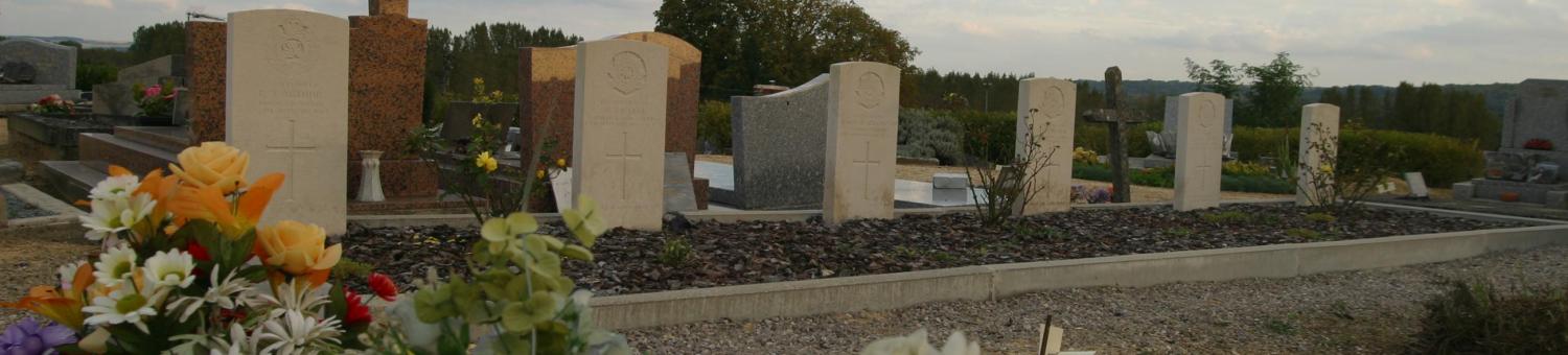 Sépultures britanniques au cimetière communal de Bourg-et-Comin (Aisne)