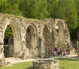 Abbaye de Vauclair_famille < Bouconville-Vauclair < Aisne < Picardie