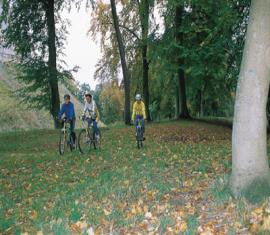 Promenade autour du château de Fère